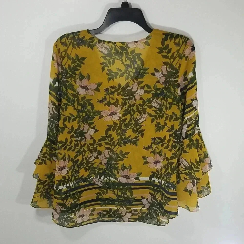 {CAbi} Women Style #5518 Spring Scene Bell Sleeves Blouse - Size Small - Picture 11 of 14